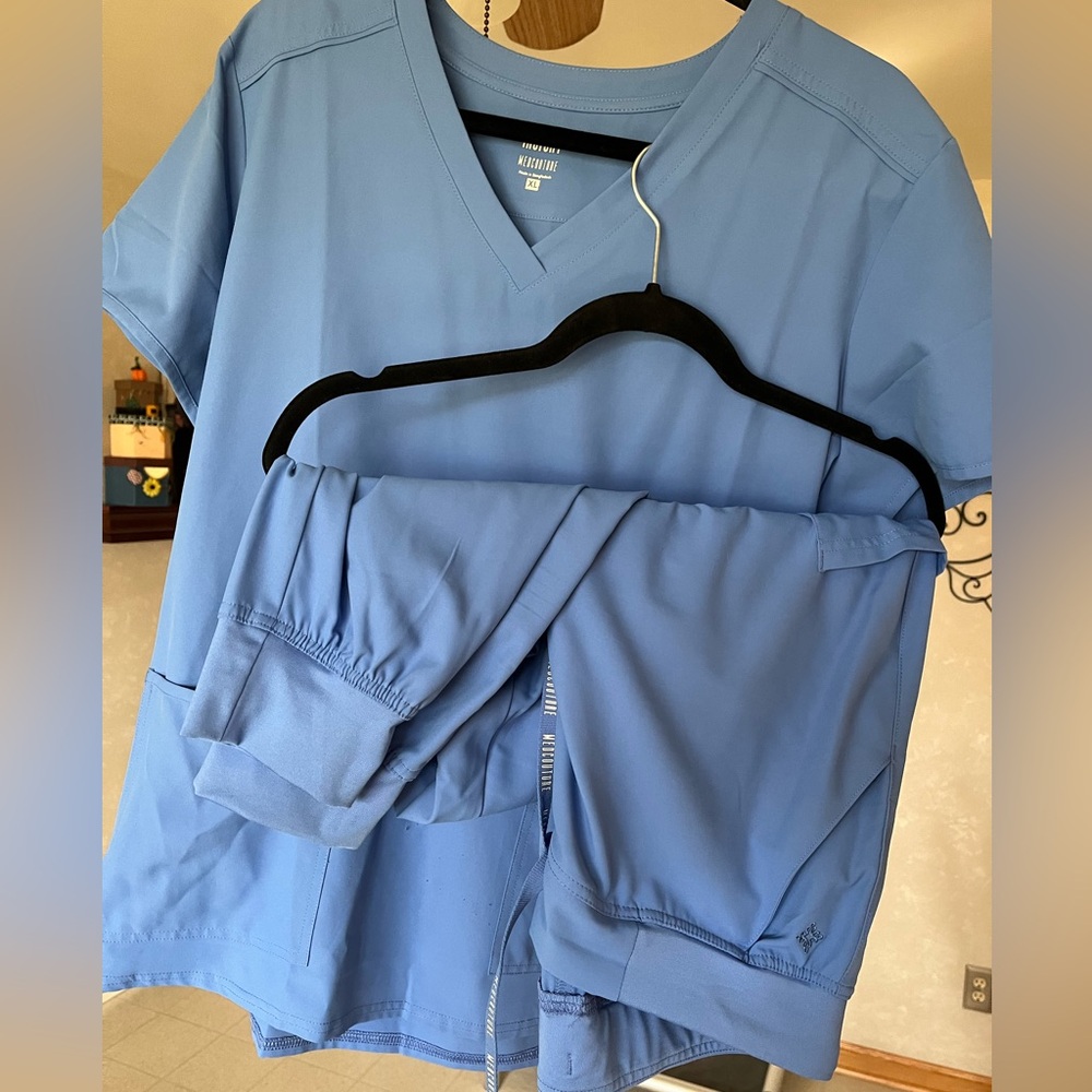 2 Scrub Sets Medcouture Jogger XL top Lg bottom